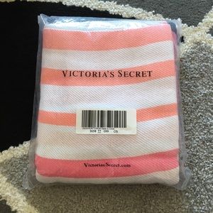 NWT Victoria’s Secret Beach Blanket